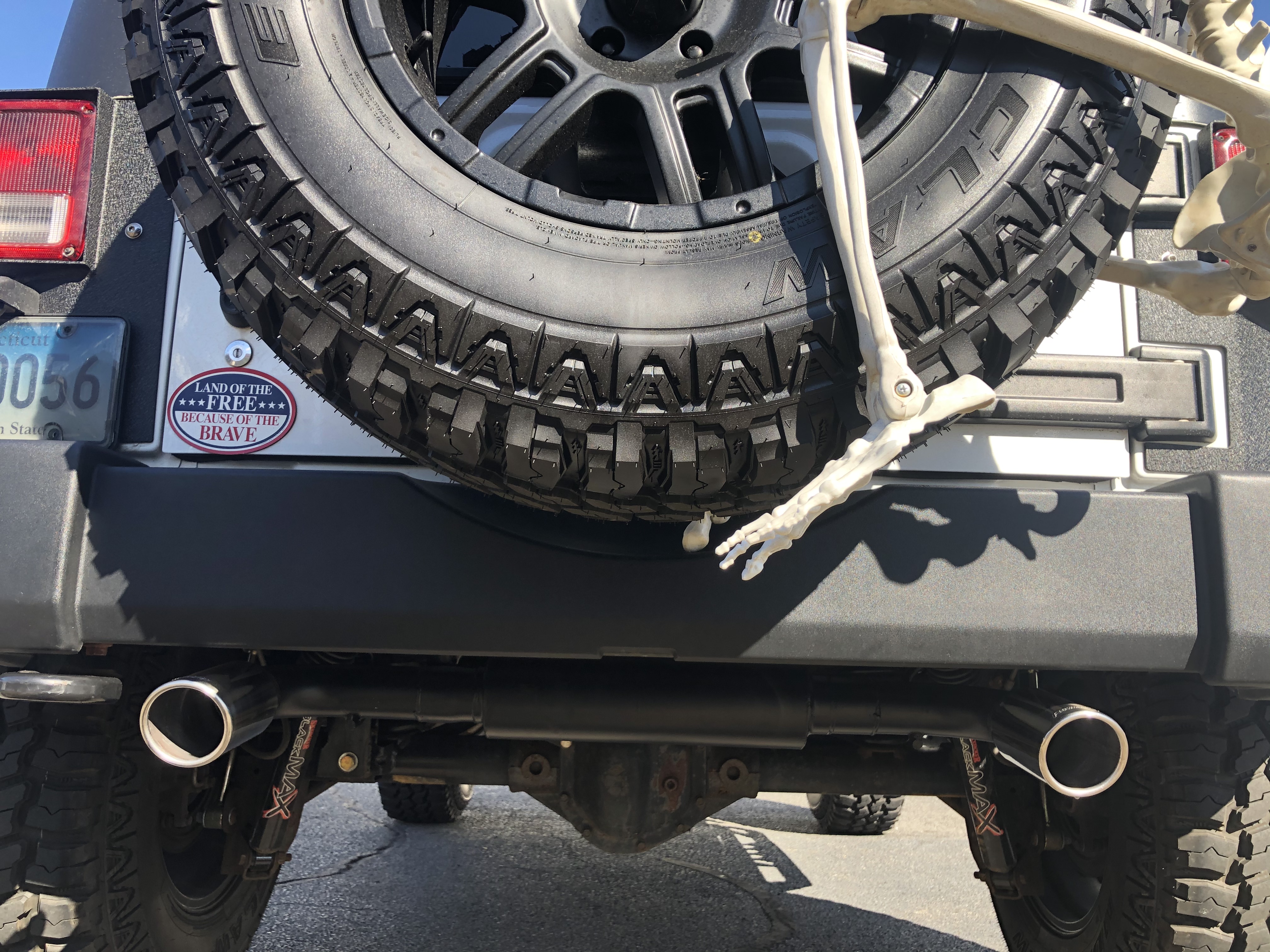 Flowmaster Jeep Wrangler Force II Stainless Steel Axle-Back