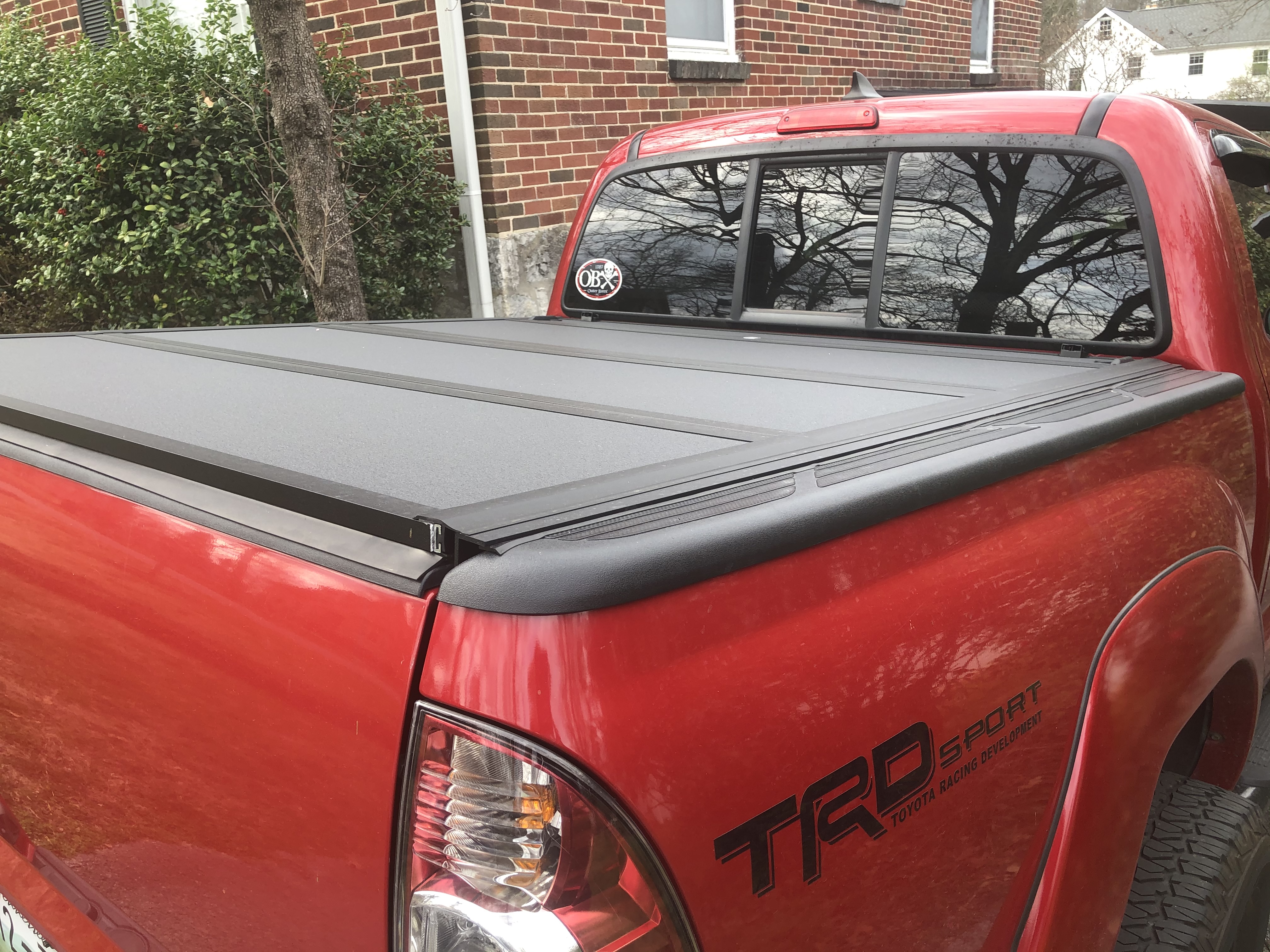 BAK Industries Tacoma BAKFlip MX4 Folding Tonneau Cover TT1707 (05