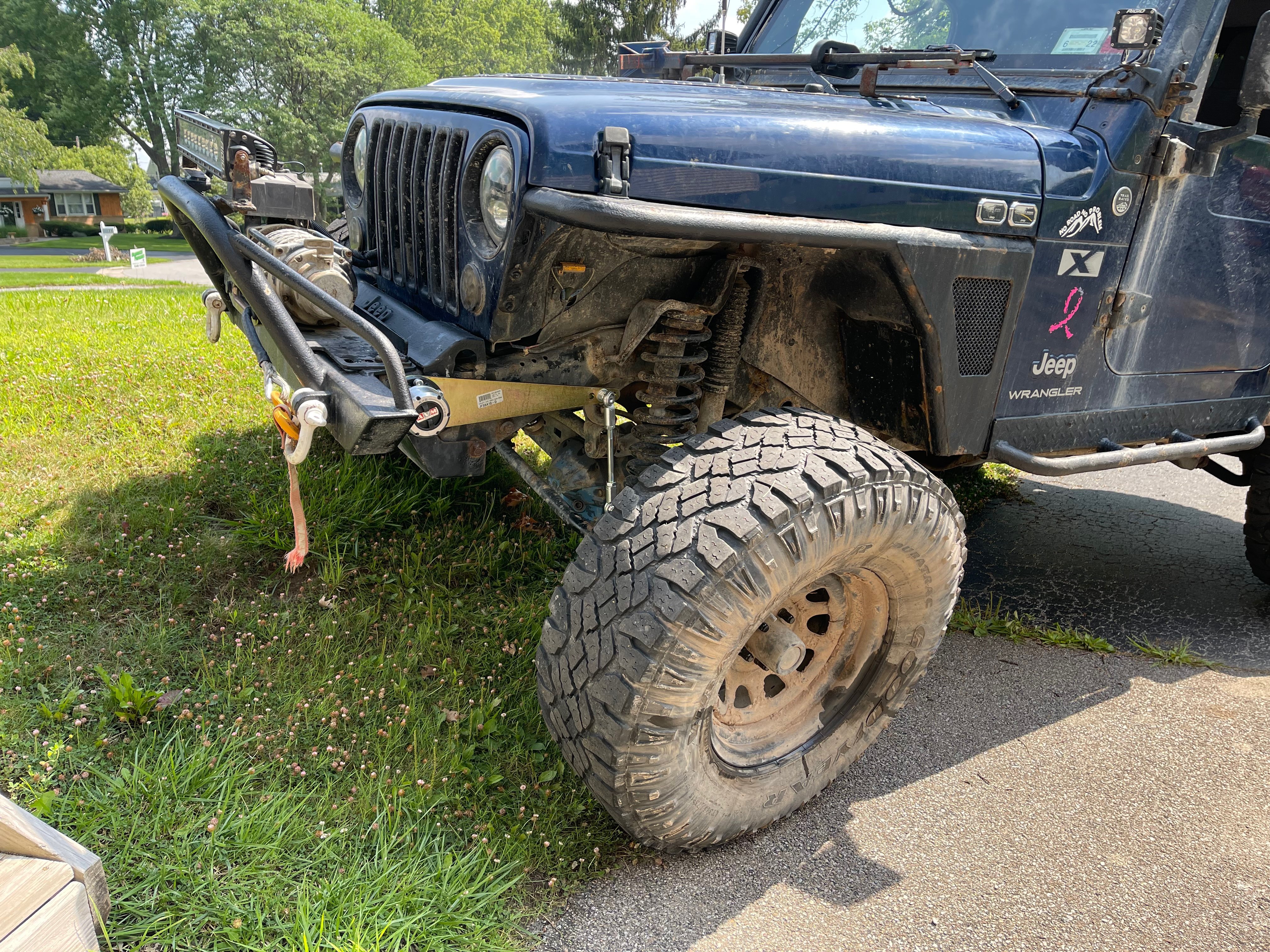 SkyJacker Jeep Wrangler RockLock Front Sway Bar Assembly for 4-6