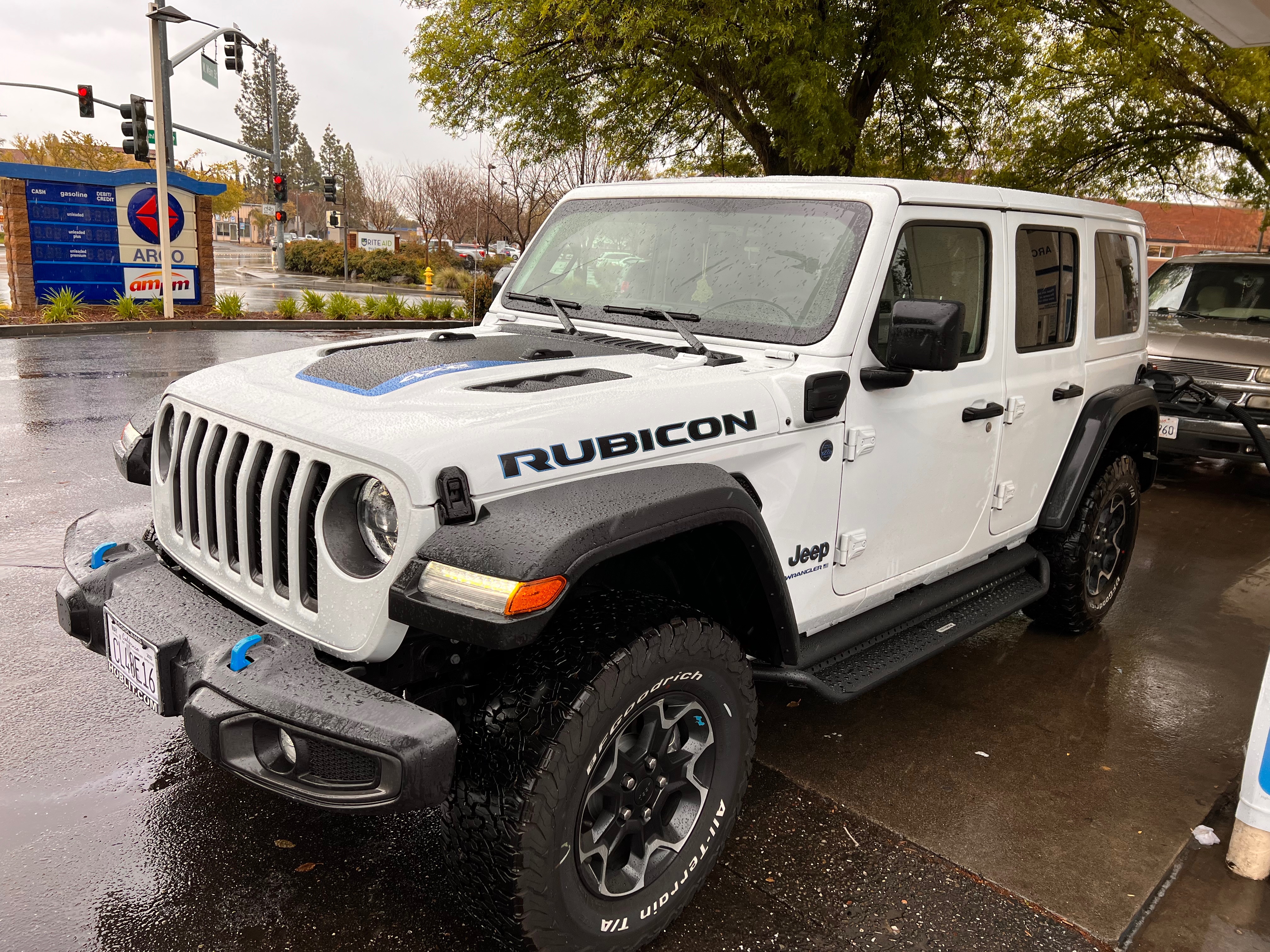 Go Rhino Jeep Wrangler Dominator Xtreme D1 Side Step Bars