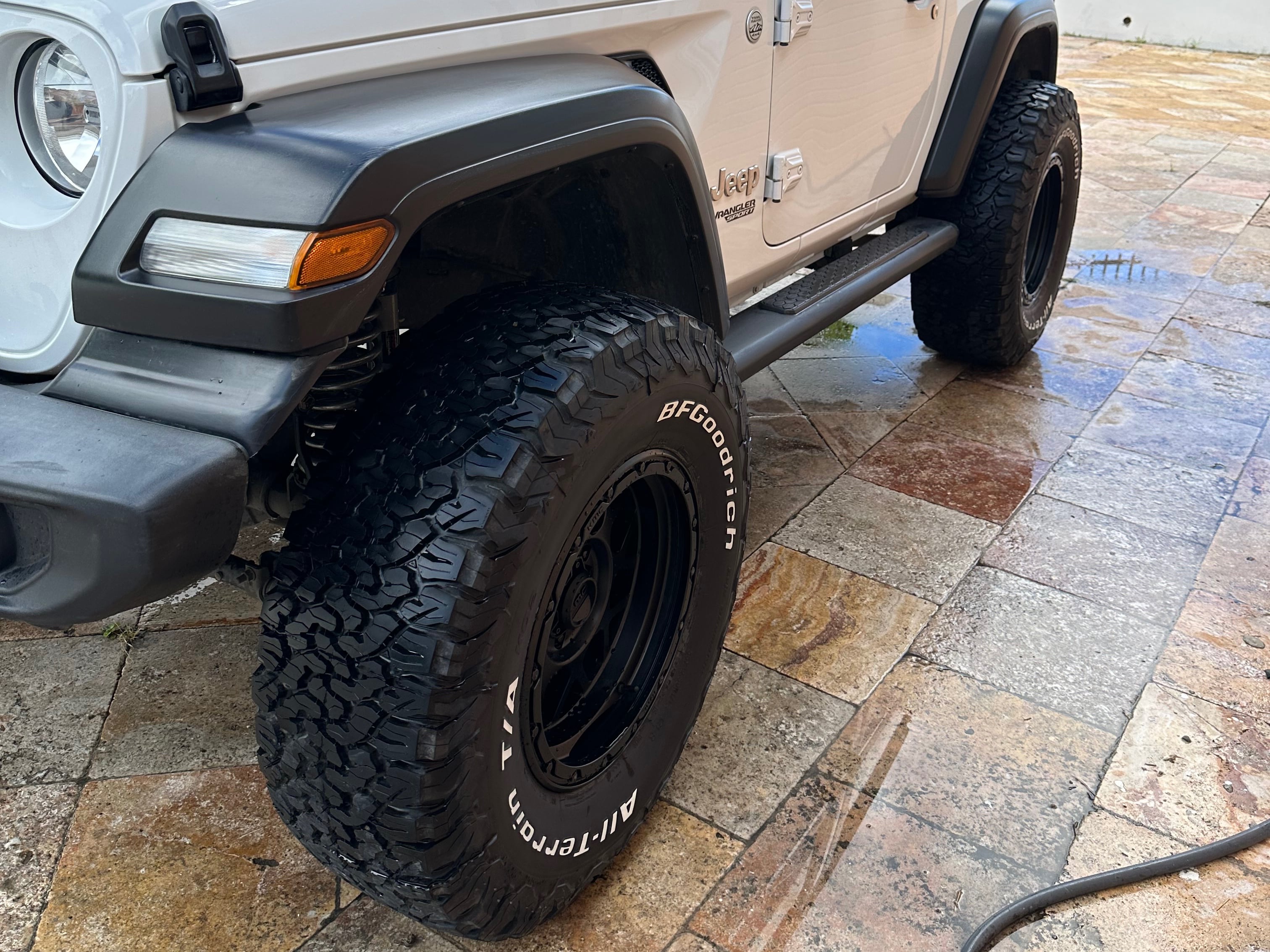 BF Goodrich Jeep Wrangler All-Terrain T/A KO2 Tire 66539 (35