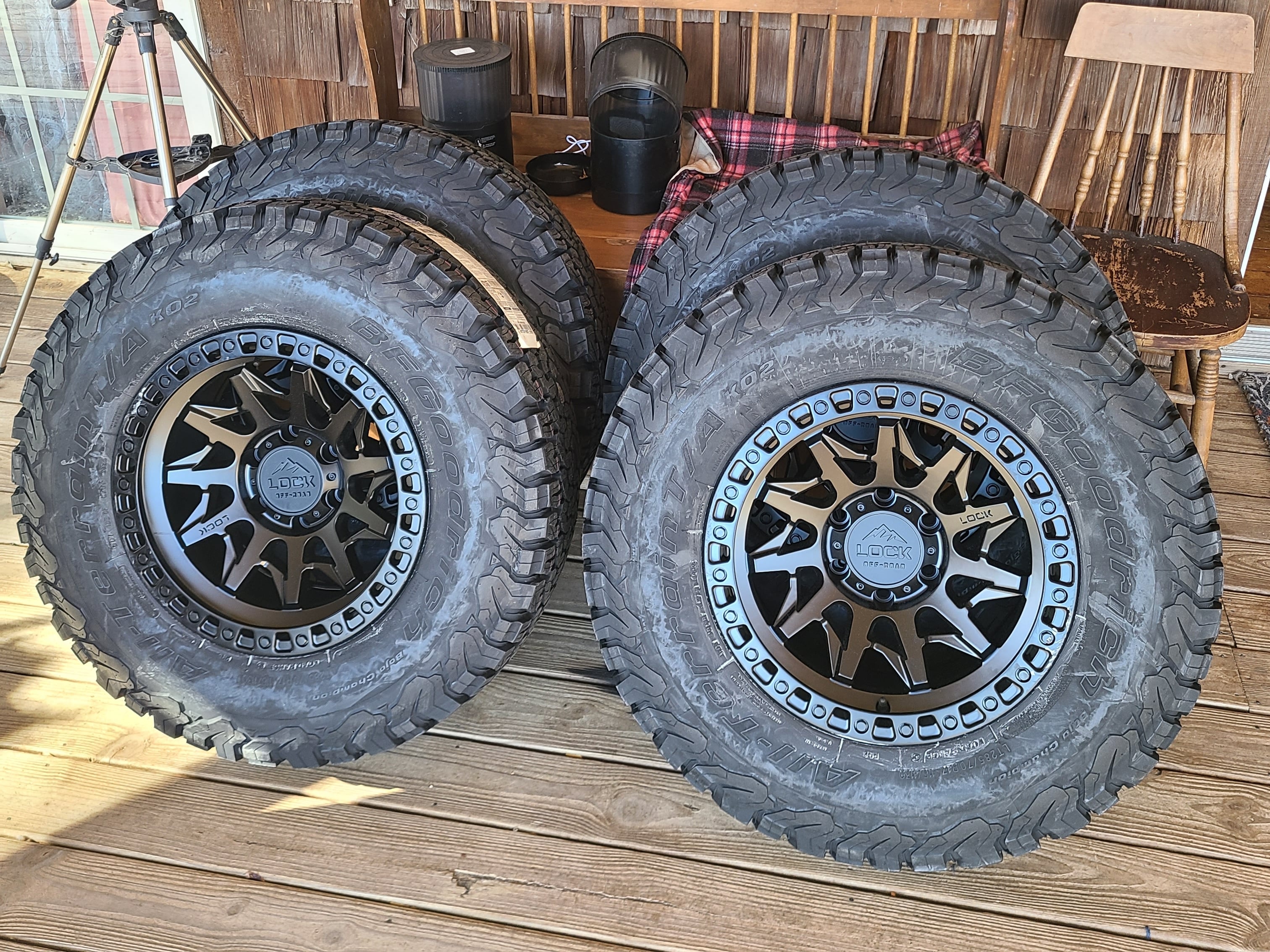Lock Off-Road Tacoma Lunatic Matte Bronze with Matte Black Ring 6