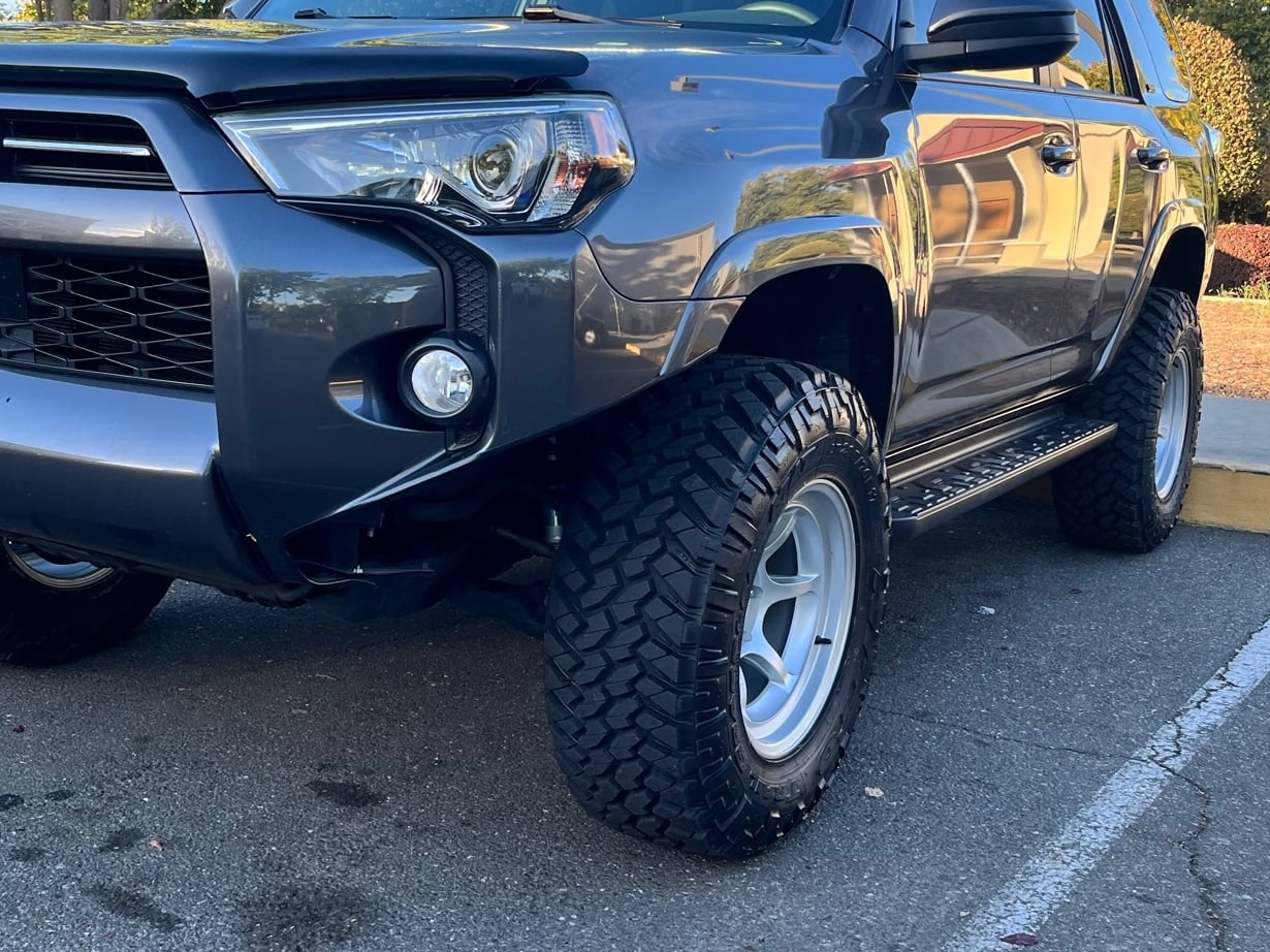 Black Rhino Toyota 4-Runner Shogun Hyper Silver 6-Lug Wheel; 17x8