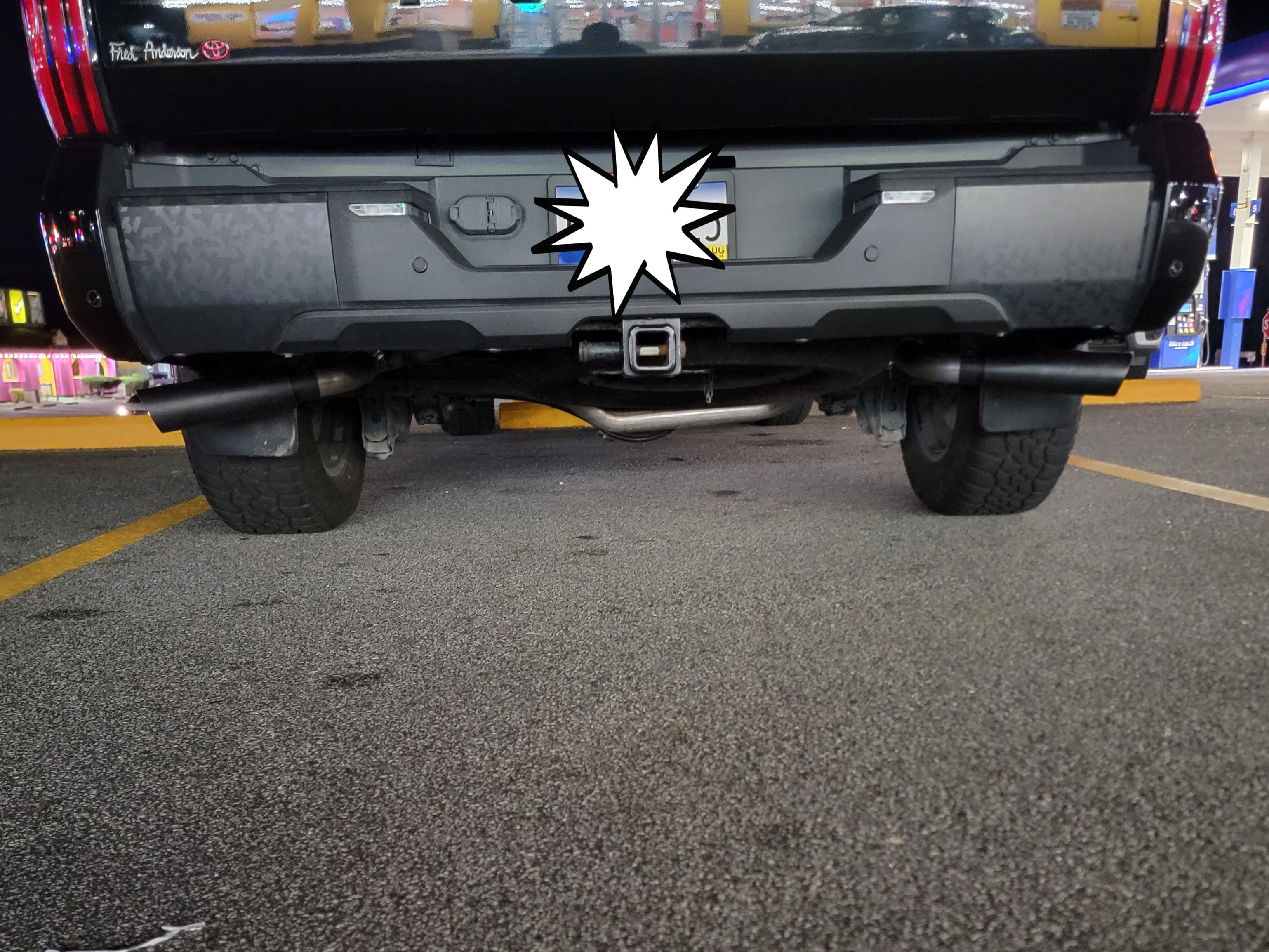 Flowmaster Tundra Outlaw Dual Exhaust System with Black Tips; Side