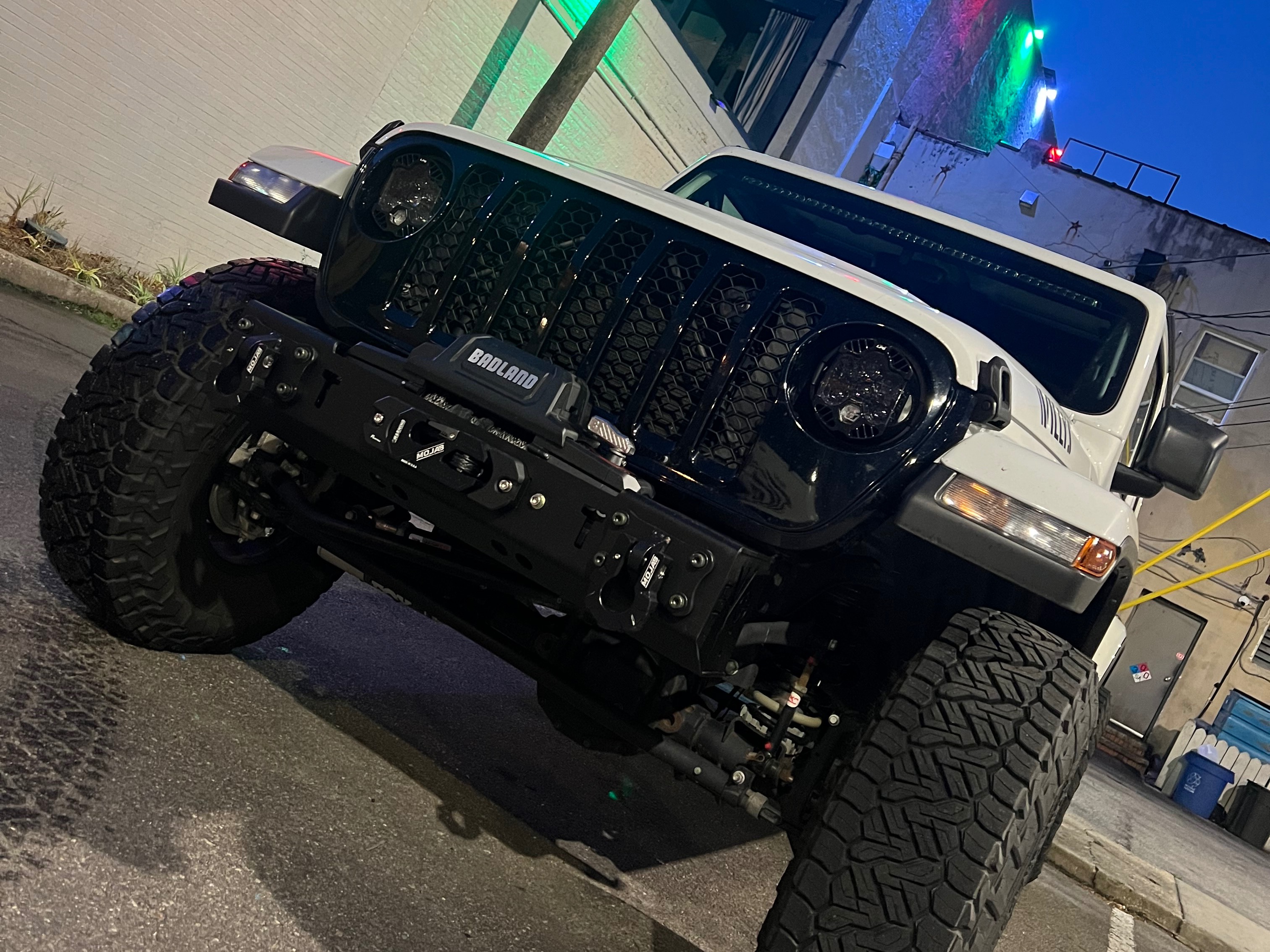 EVO Manufacturing Jeep Gladiator Quarter Pounder Winch Front