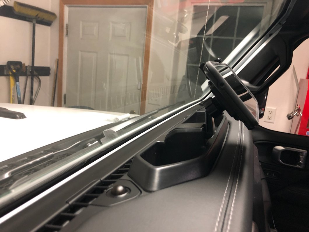 RedRock Dash Mounted Phone Holder with Storage Compartment (1824 Jeep