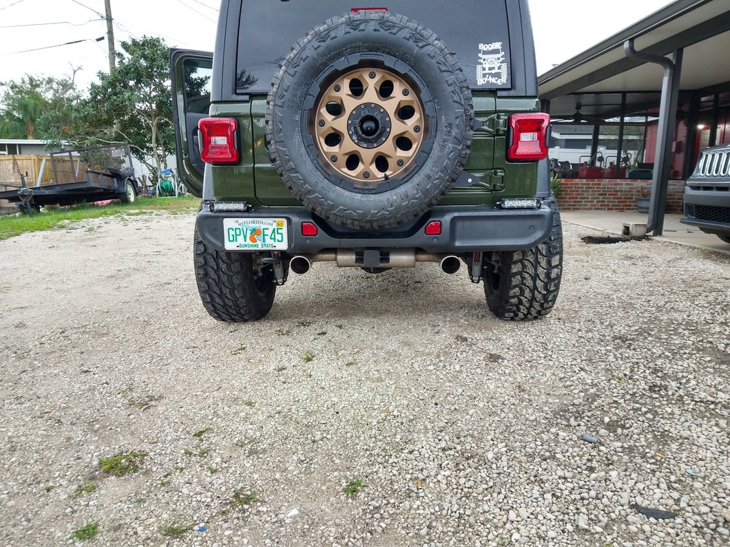 RedRock AxleBack Exhaust with Polished Tips (1824 3.6L Jeep Wrangler