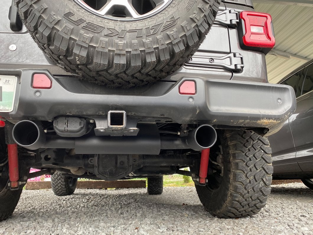 RedRock AxleBack Exhaust with Black Tips (1824 3.6L Jeep Wrangler JL
