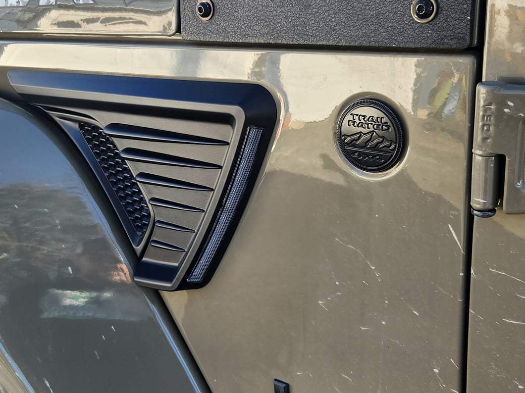 Raxiom Axial Series LED Fender Vent Courtesy Light with DRL