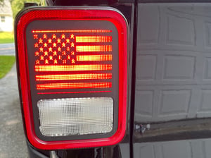 Savadi-Car Black Tail Light Lamp Cover Guards For Jeep Gladiator JT 2020+ – Set Of 2, Iron Construction
