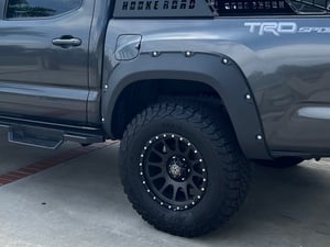Fits 2014-2021 Toyota Tundra (Must Remove Factory Mudflaps)