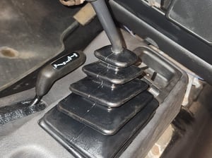 Jeep Wrangler Shifter Boot Bezel (97-06 Jeep Wrangler TJ) - Free
