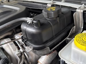 Jeep Wrangler Coolant Recovery Bottle (18-26 2.0L Jeep Wrangler JL Jeep Wrangler Coolant Recovery Bottle (18-26 2.0L Jeep Wrangler JL